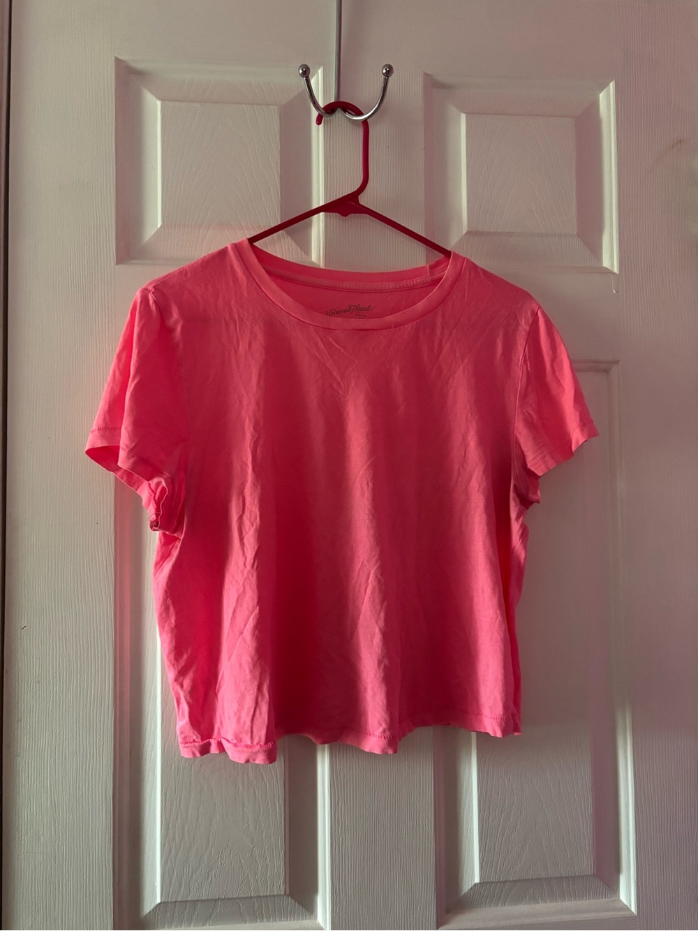 Universal Thread Short Sleeve Crewneck Tee - Bright Pink